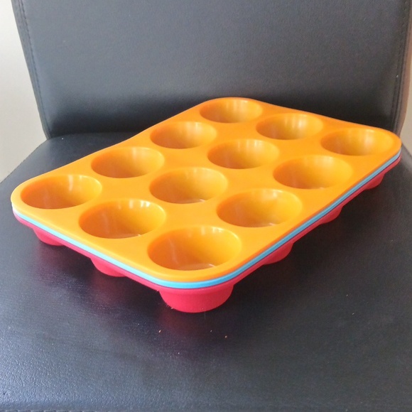 Silicone Muffin Pan Set - Red, Blue, and Orange - Picture 6 of 10